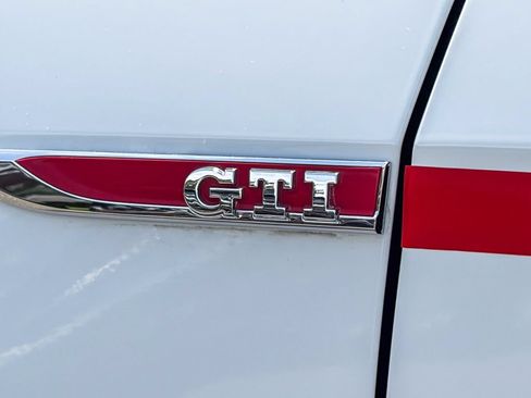 Used 2018 Volkswagen GTI S FWD image 12