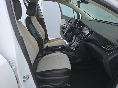 Used 2019 Buick Encore Preferred FWD image 17
