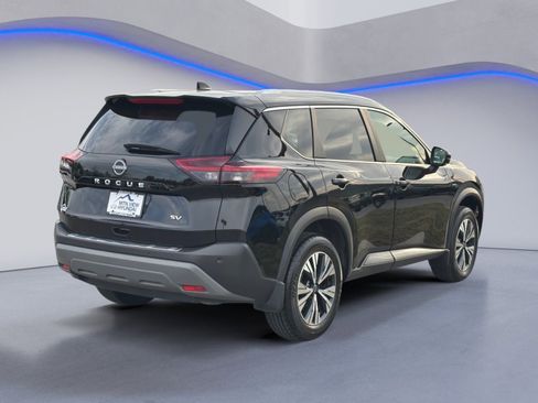 Used 2022 Nissan Rogue SV w/ SV Premium Package FWD image 8