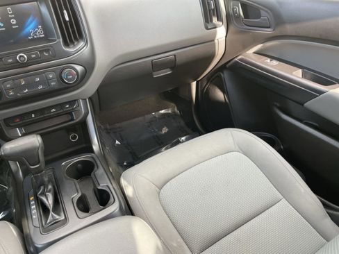 Used 2017 Chevrolet Colorado W/T w/ WT Convenience Package image 16