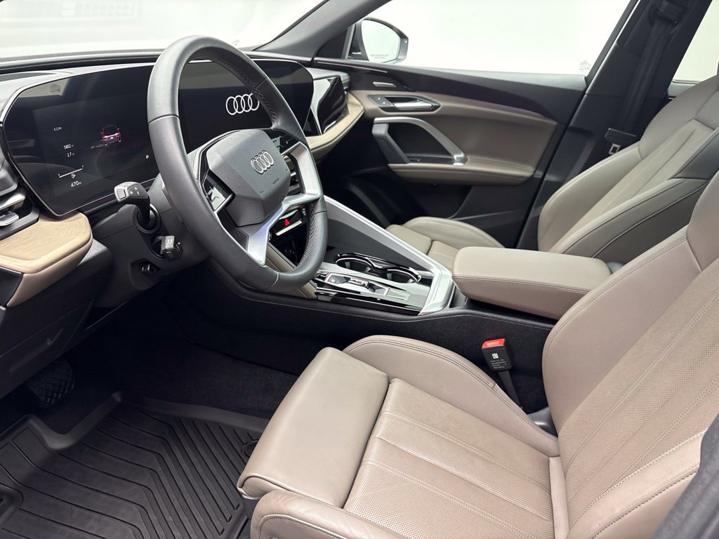 Used 2025 Audi Q5 Premium AWD/4WD image 6