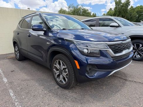 Used 2021 Kia Seltos EX AWD/4WD image 6