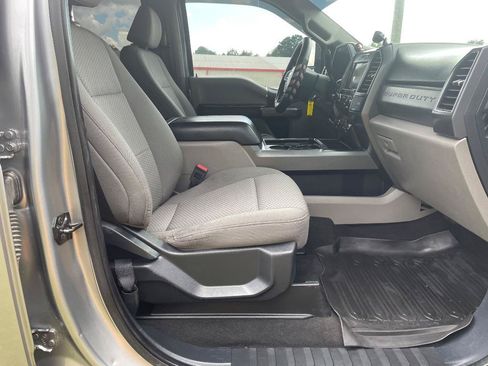 Used 2022 Ford F250 XLT w/ FX4 Off-Road Package AWD/4WD image 29