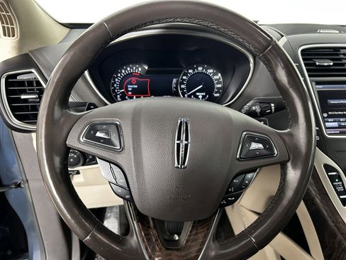 Used 2016 Lincoln MKX Reserve w/ Climate Package AWD/4WD image 22