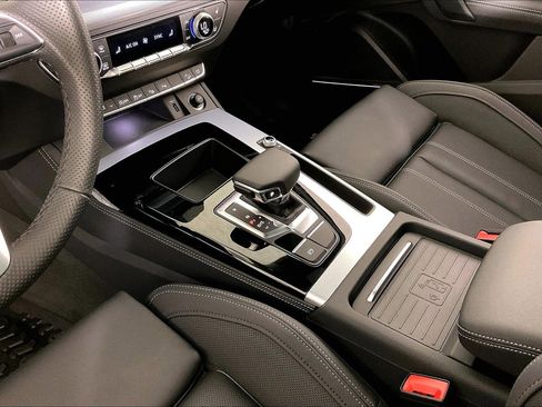 Used 2024 Audi Q5 2.0T Prestige AWD/4WD image 15