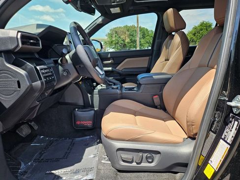Used 2025 Toyota 4Runner Limited RWD image 19