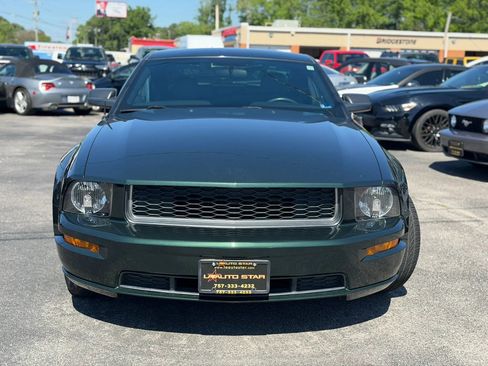 Used 2009 Ford Mustang GT RWD image 7