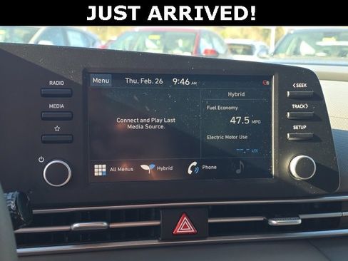 Certified 2022 Hyundai Elantra Blue image 17