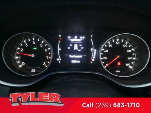 Used 2018 Jeep Compass Latitude w/ Cold Weather Group image 47