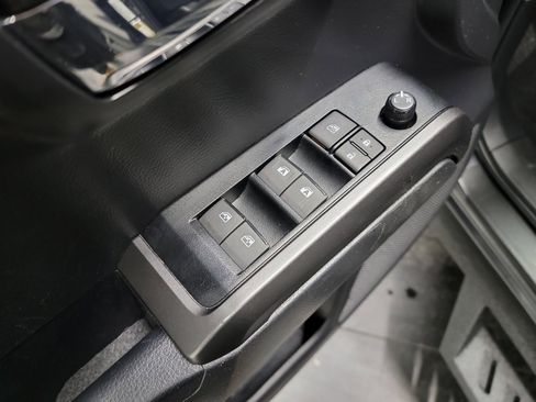 Used 2023 Toyota Tacoma TRD Off-Road image 14