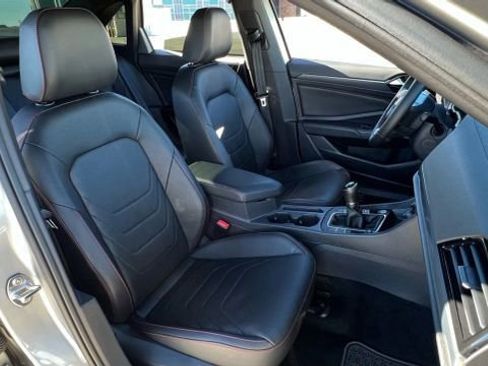 Used 2019 Volkswagen Jetta GLI Autobahn image 19