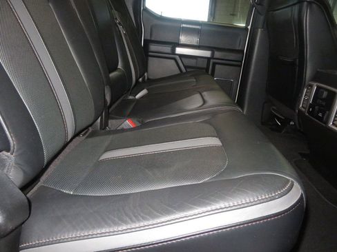 Used 2019 Ford F250 Platinum w/ Platinum Ultimate Package AWD/4WD image 33