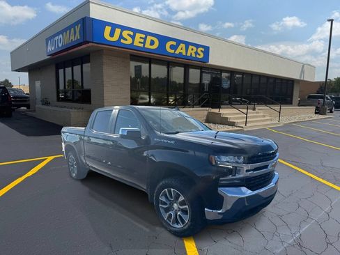 Used 2021 Chevrolet Silverado 1500 LT AWD/4WD image 3
