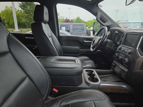 Used 2022 Chevrolet Silverado 3500 High Country w/ Safety Package II AWD/4WD image 4