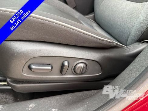 Used 2022 Chevrolet TrailBlazer LT w/ LPO, Blackout Package AWD/4WD image 7