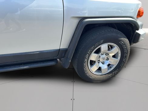 Used 2008 Toyota FJ Cruiser 4WD image 35