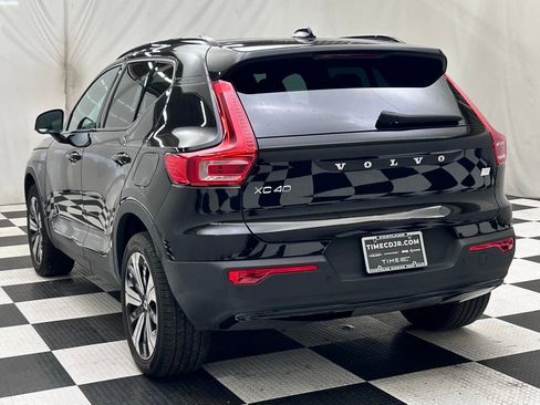 Used 2023 Volvo XC40 Recharge Plus image 5