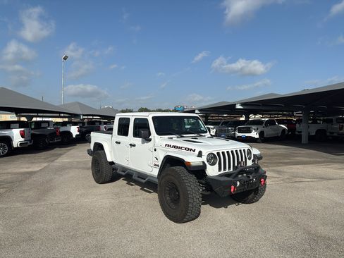 Used 2022 Jeep Gladiator Rubicon w/ LED Lighting Group AWD/4WD image 3