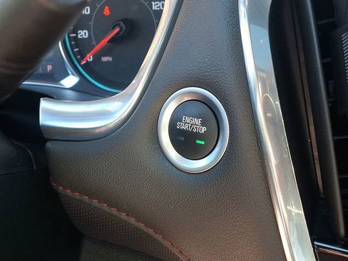 Used 2023 Chevrolet Traverse RS AWD/4WD image 34
