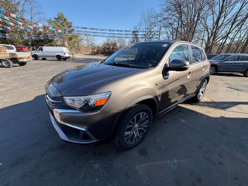 Used 2018 Mitsubishi Outlander Sport ES image 4
