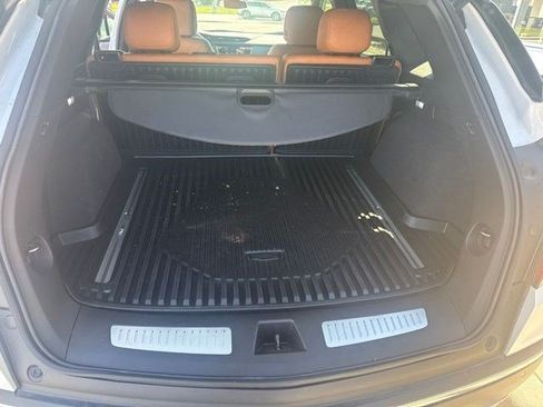 Used 2025 Cadillac XT5 Premium Luxury FWD image 12