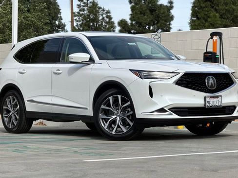 Certified 2023 Acura MDX SH-AWD w/ Technology Package image 2