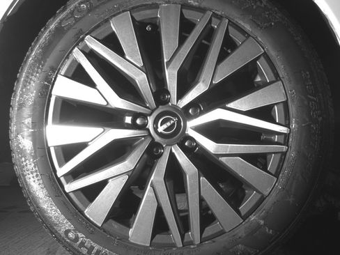 Used 2025 Nissan Altima 2.5 SV FWD image 15
