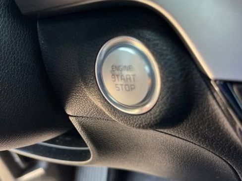 Used 2025 Kia Telluride S FWD image 18