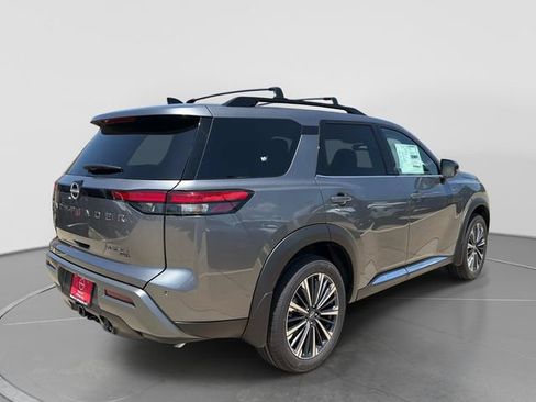 New 2026 Nissan Pathfinder Platinum w/ Accent Package AWD/4WD image 4