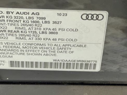 Used 2024 Audi Q8 e-tron Prestige AWD/4WD image 31