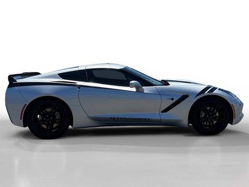Used 2017 Chevrolet Corvette Stingray Coupe w/ Carbon Flash Badge Package RWD image 6