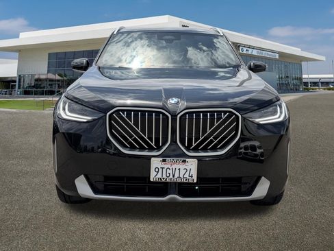 Used 2025 BMW X3 xDrive30i AWD/4WD image 3