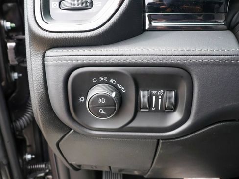 New 2026 RAM 2500 Limited AWD/4WD image 30