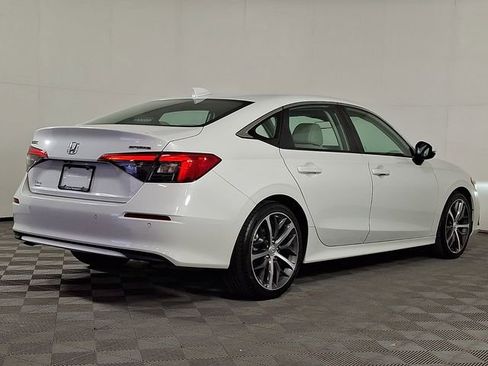Used 2023 Honda Civic Touring image 9
