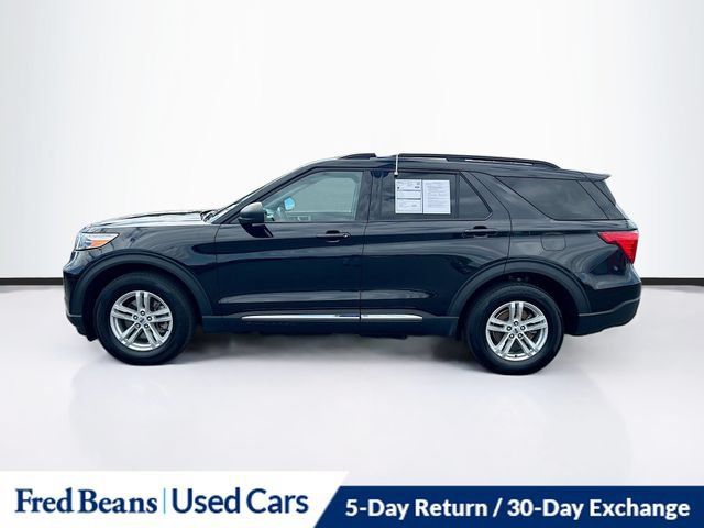 Used 2023 Ford Explorer XLT AWD/4WD image 5