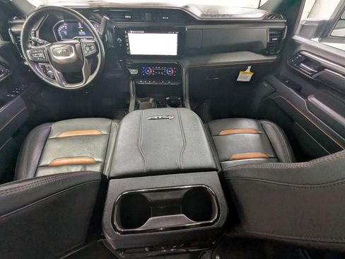 Used 2025 GMC Sierra 3500 AT4 w/ AT4 Premium Plus Package AWD/4WD image 23