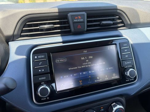 Used 2025 Nissan Versa SV FWD image 20