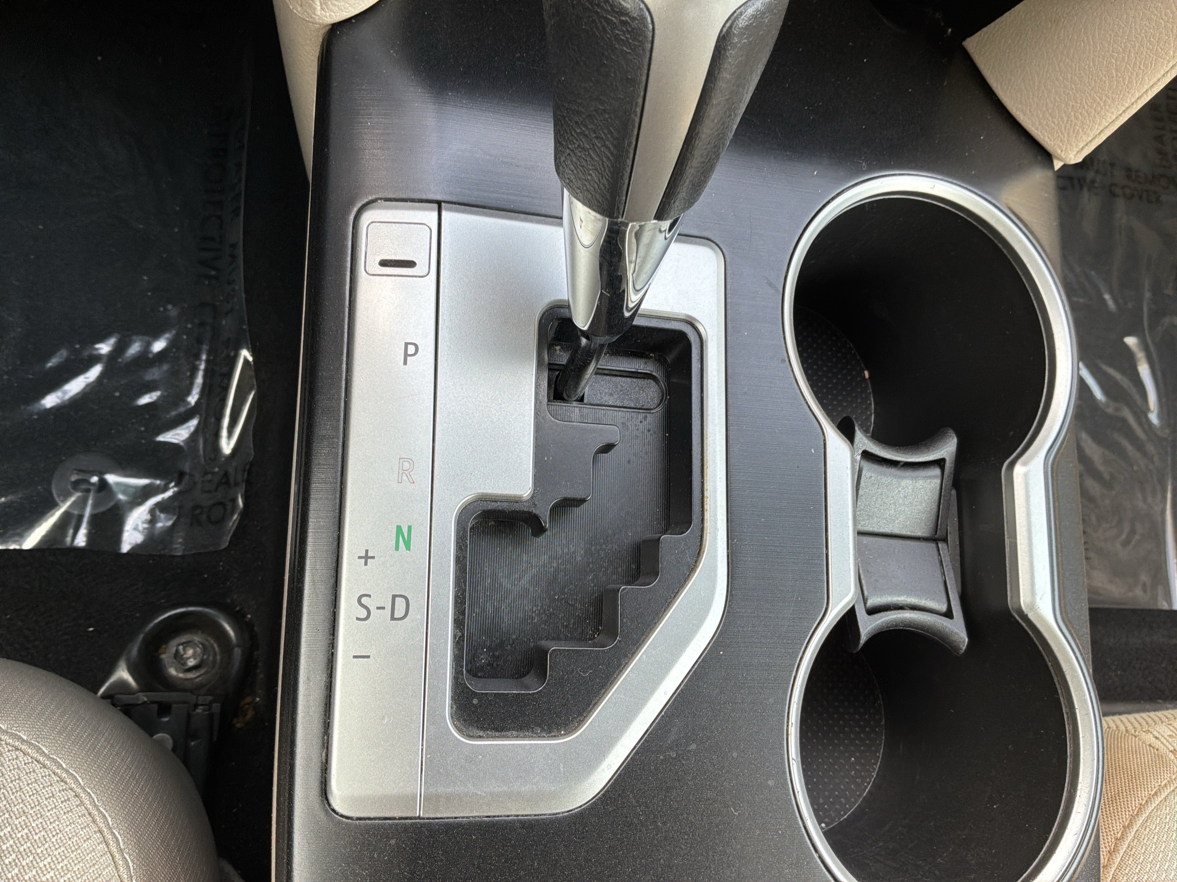 Used 2014 Toyota Camry FWD image 25