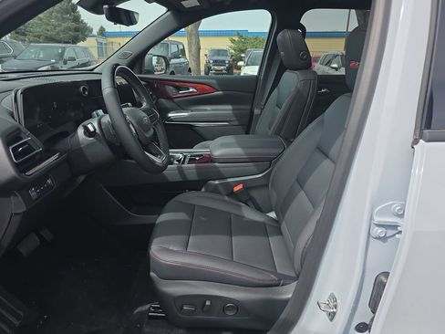 New 2026 Chevrolet Traverse Z71 w/ Enhanced Driving Package AWD/4WD image 9