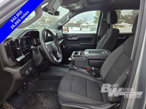 Used 2023 Chevrolet Silverado 1500 RST image 11