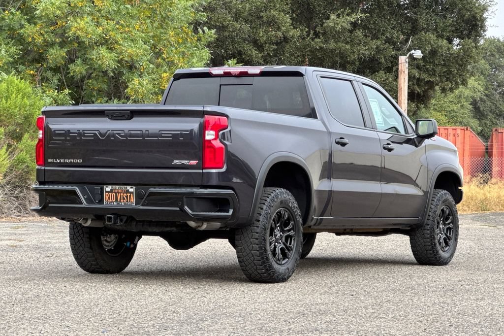 Used 2023 Chevrolet Silverado 1500 ZR2 w/ Technology Package AWD/4WD image 4
