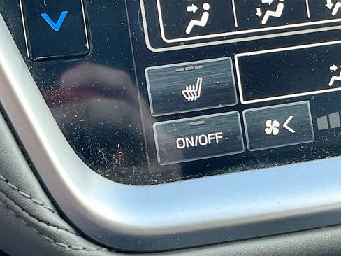 Used 2024 Subaru Outback Limited image 21