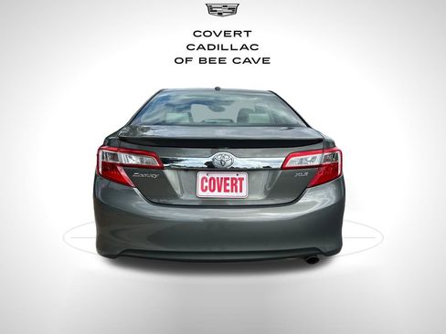 Used 2014 Toyota Camry XLE w/ Convenience Package image 9