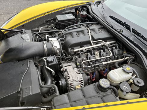 Used 2007 Chevrolet Corvette Z06 w/ Preferred Equipment Group RWD image 11