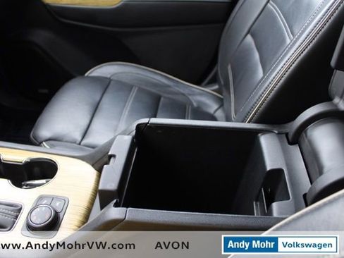 Used 2017 GMC Acadia Denali image 46