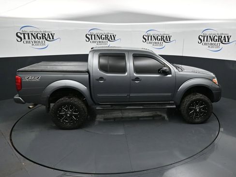 Used 2020 Nissan Frontier SV w/ Midnight Edition Floor Mats AWD/4WD image 25