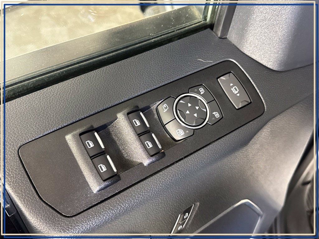 Used 2022 Ford F250 Lariat w/ FX4 Off-Road Package AWD/4WD image 20