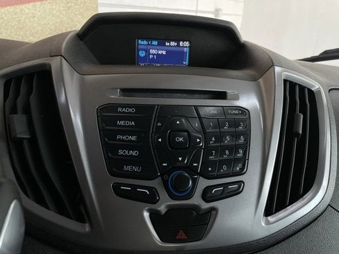 Used 2016 Ford Transit 150 XLT image 39