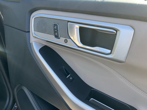 Used 2023 Ford Explorer XLT w/ Equipment Group 202A image 35