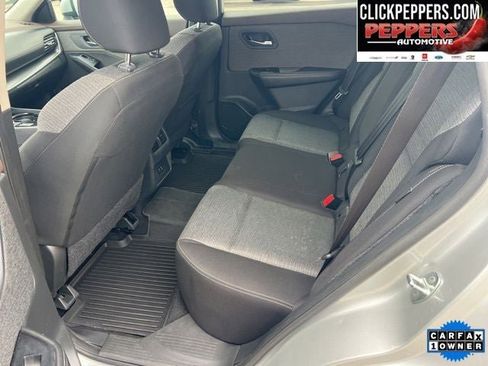 Used 2023 Nissan Rogue SV AWD/4WD image 15